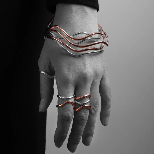 Curves 31 Bracelet Silver - Handmade in Canada