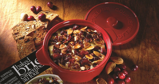 Garniture de brie aux canneberges et aux amandes