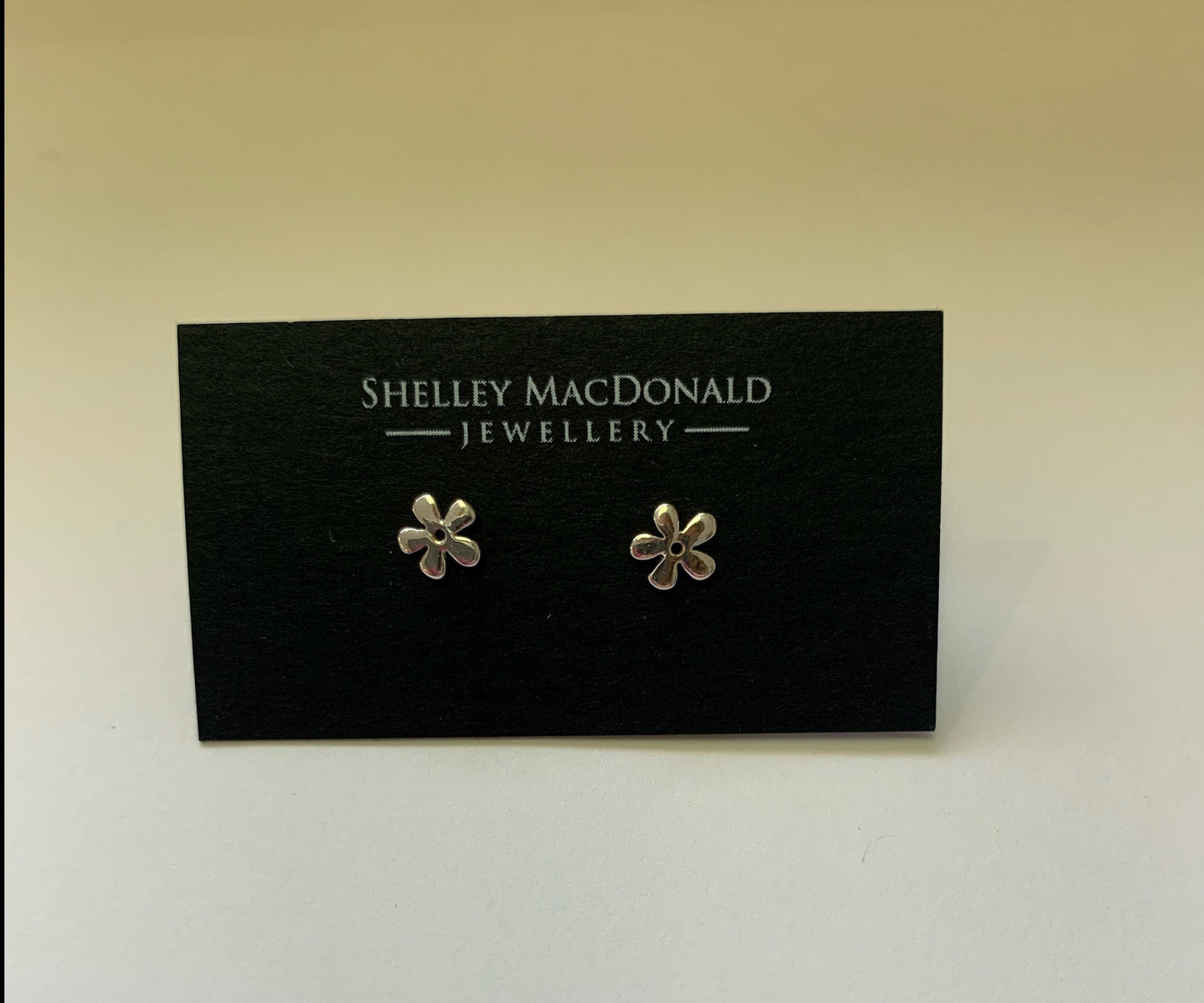 Boucles D'oreilles Tiges Petite Fleur