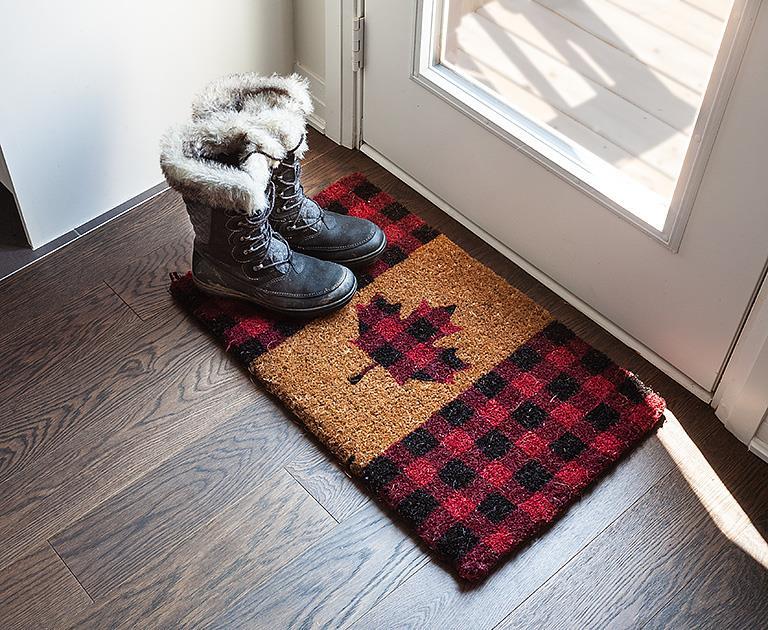 Check Maple Leaf Doormat