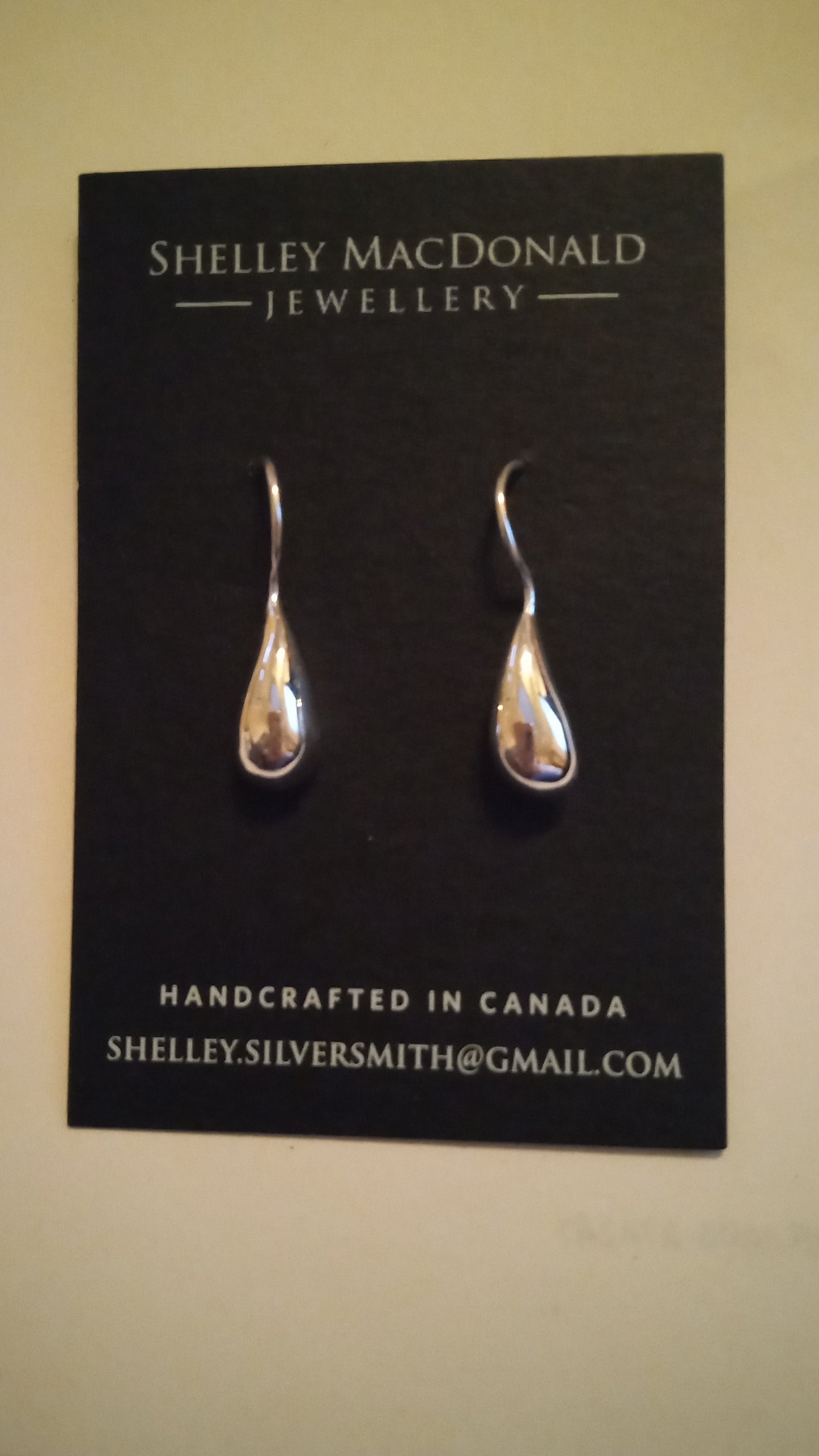 Small Hollow Teardrop Dangle Earrings