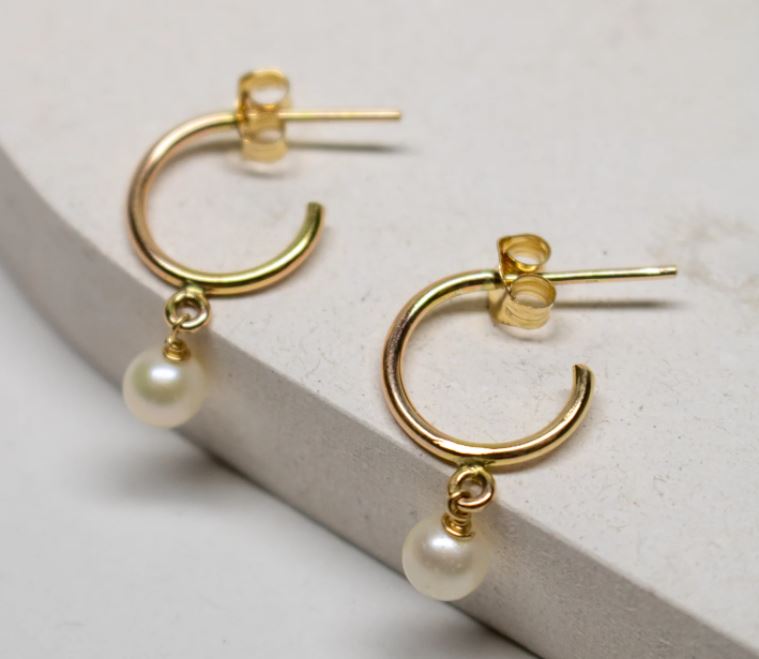 Maisie Pearl Hoop Stud Earrings